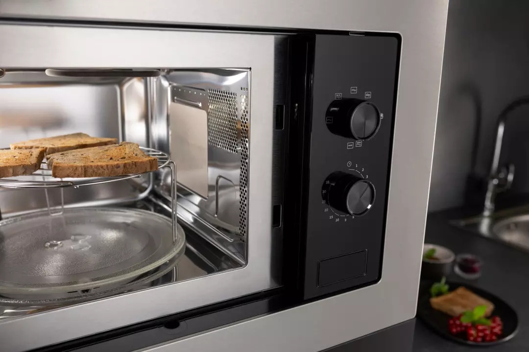 Micro-ondes grill encastrable compatible meuble haut