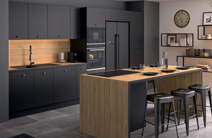 Modèle Noir Mat – Cuisine I avec ilot coin repas