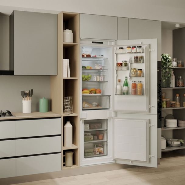 Réfrigérateur encastrable combiné H. 178 cm x L. 54 cm - Candy CNBQL3518EV