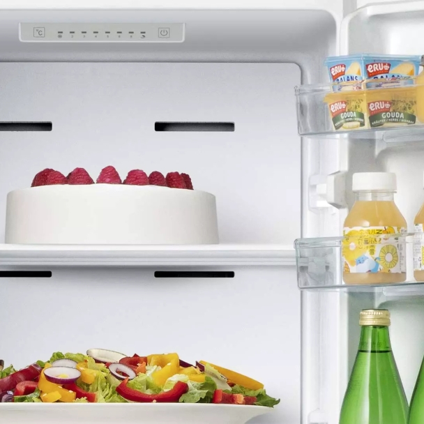 Réfrigérateur combiné gris largeur 55 cm