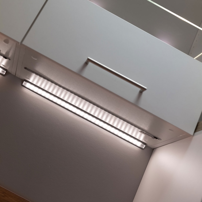 Eclairage LED réglette d'angle - L. 60 cm
