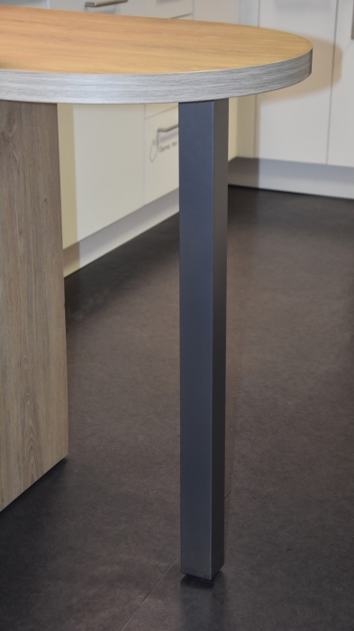 Pied carré inox pour plan de travail cuisine