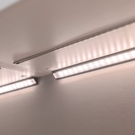 Eclairage LED réglette d'angle L. 80 cm