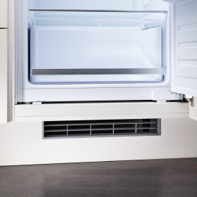 Grille d'aération pour plinthe ou colonne cuisine